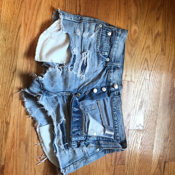 jean shorts - Picture 2 of 4